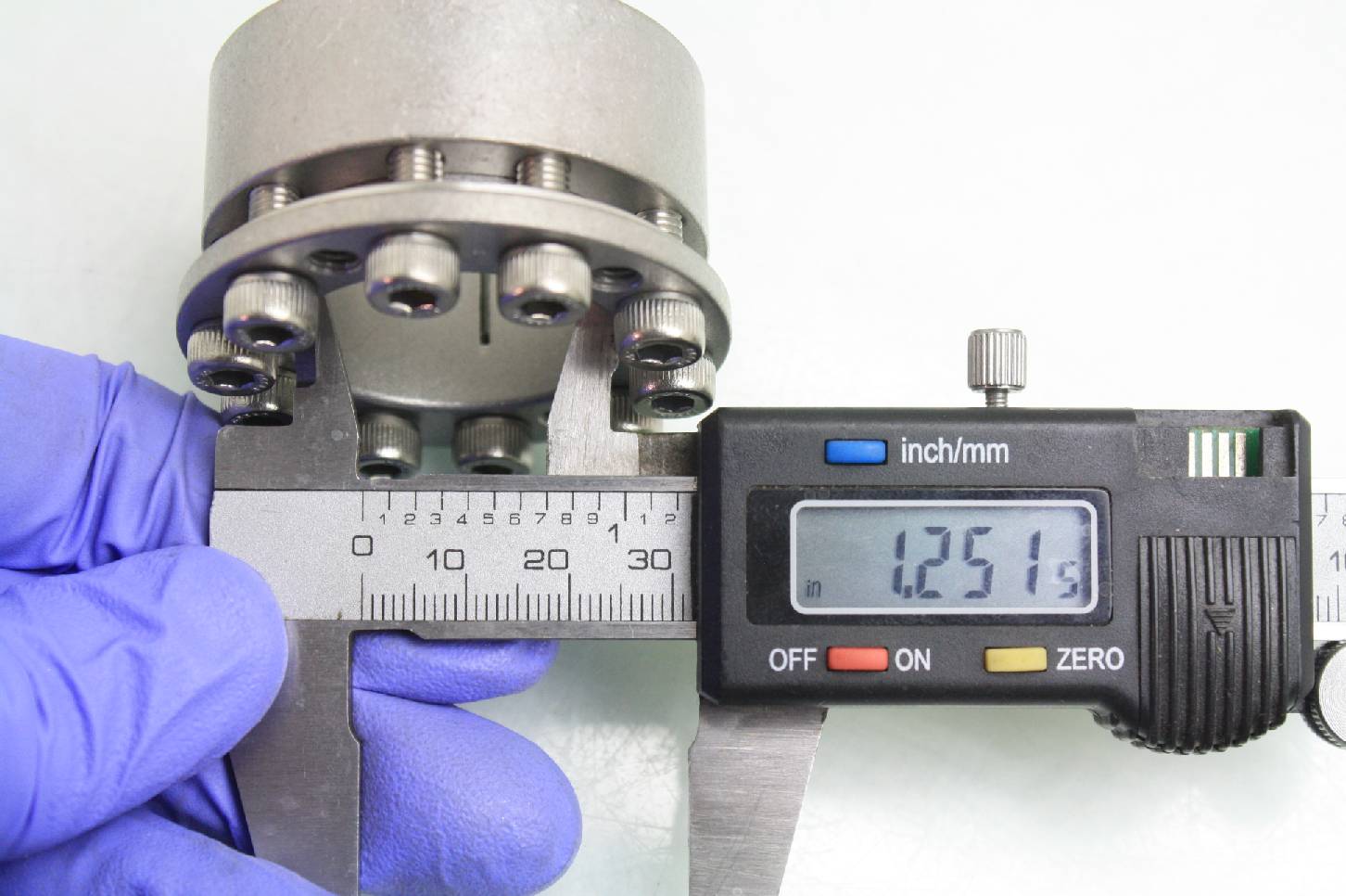 Misumi MLHS32 Mecha Lock Keyless Bushing Clamps 32mm Stainless Steel eBay