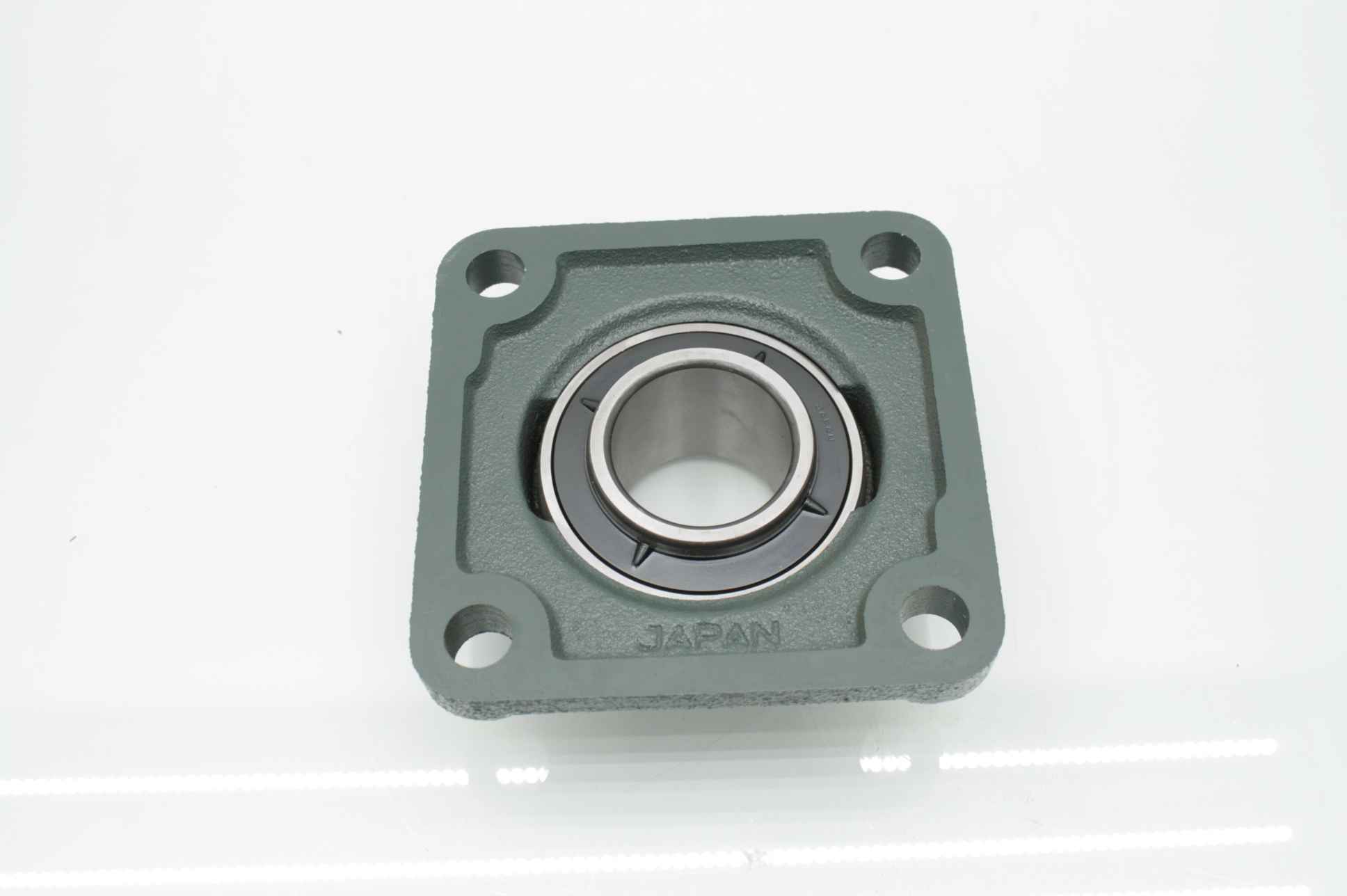 NTN F209 Pillow Block w/ UC209 Bearing 45mm Bore eBay