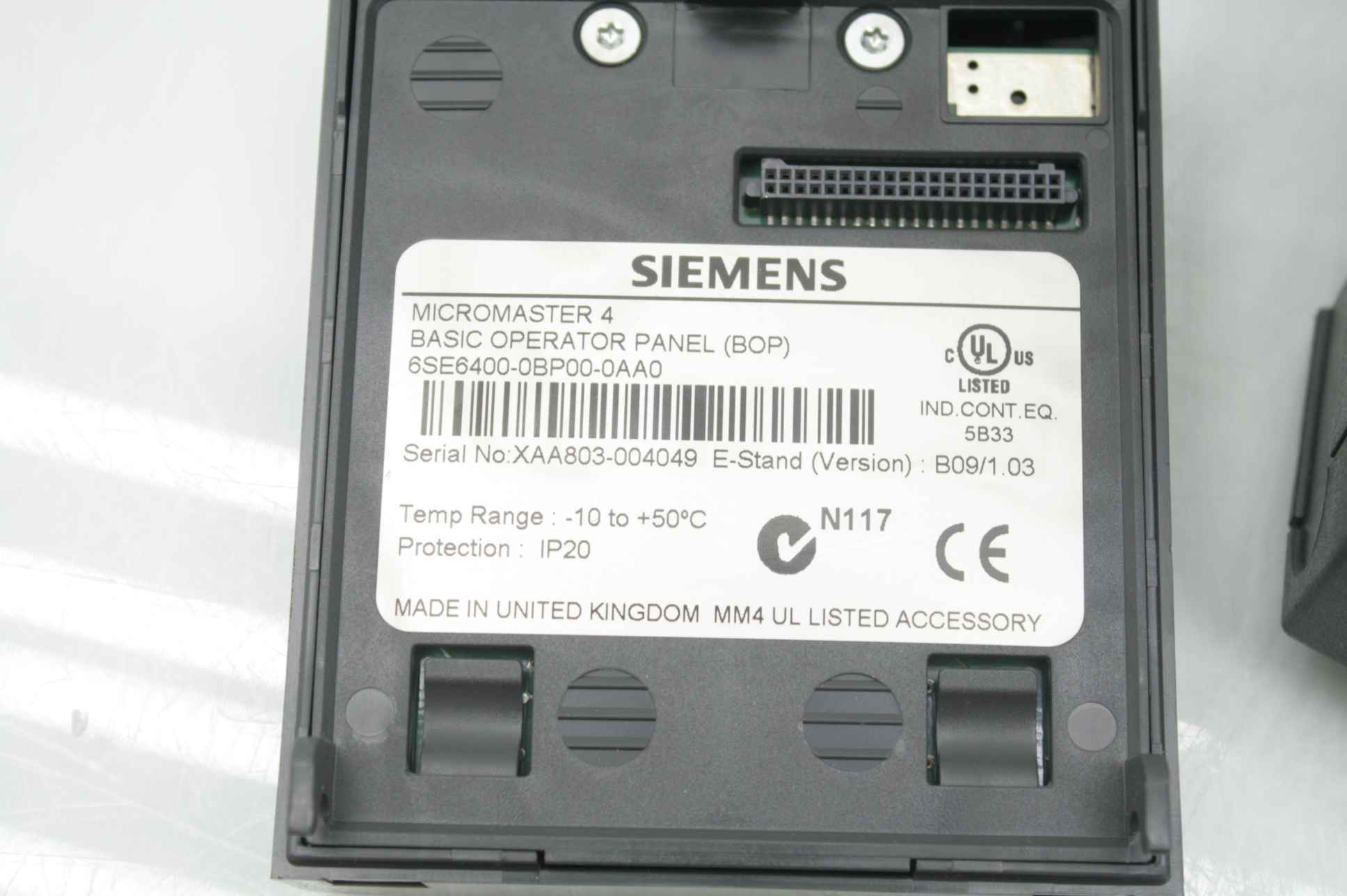 新品SIEMENS シーメンス インバータ 6SE6440-2AD22-2BA1 MM440 480V