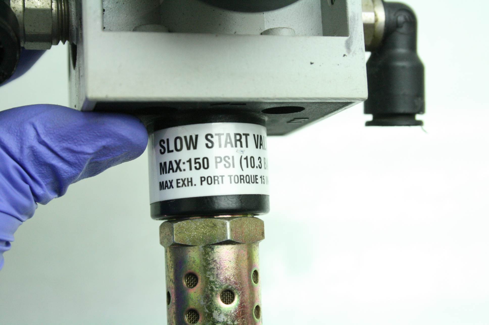 2 Numatics S22C02AEGM Flexiblock FRL Slow Start Quick Exhaust Valves 1