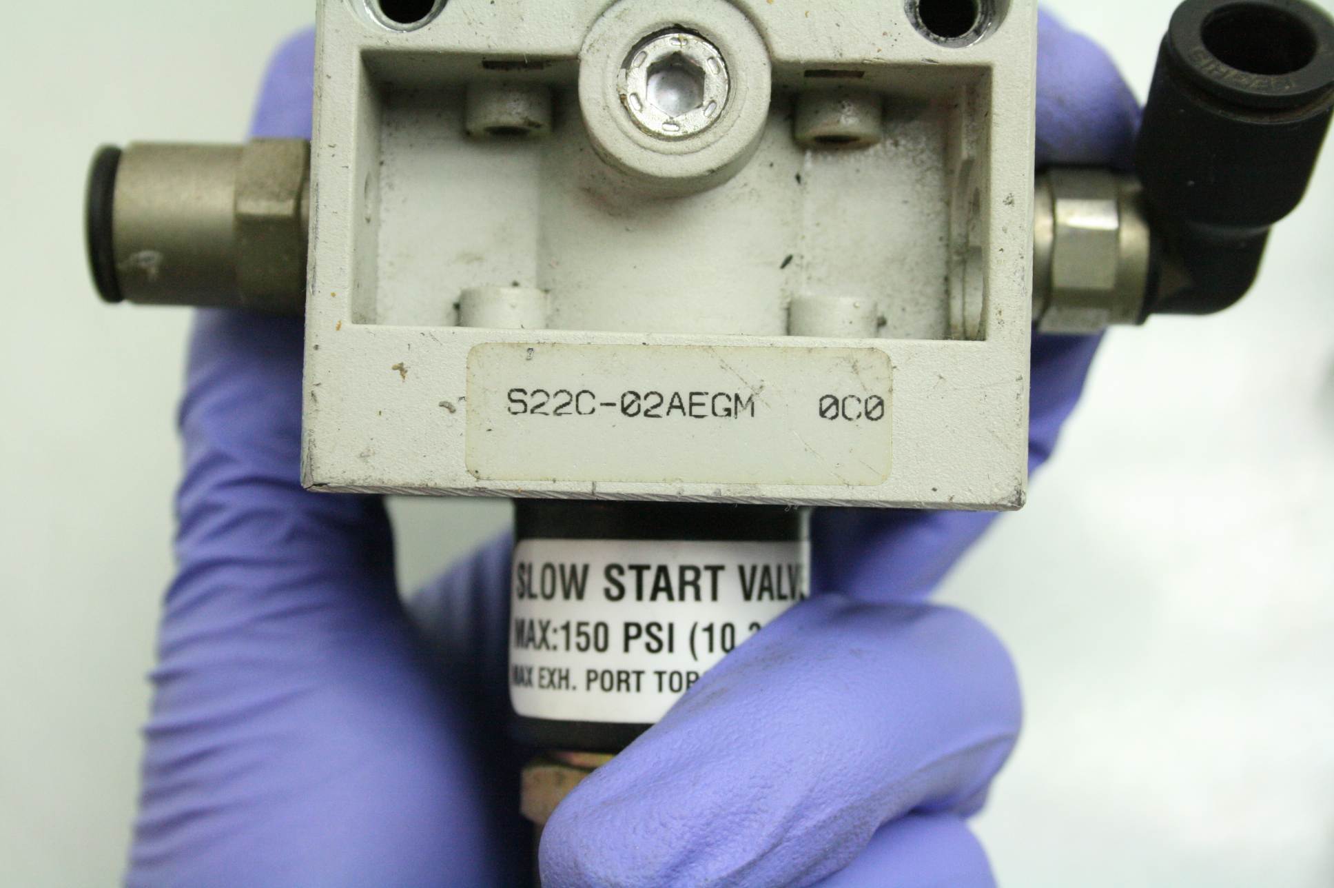 2 Numatics S22C02AEGM Flexiblock FRL Slow Start Quick Exhaust Valves 1