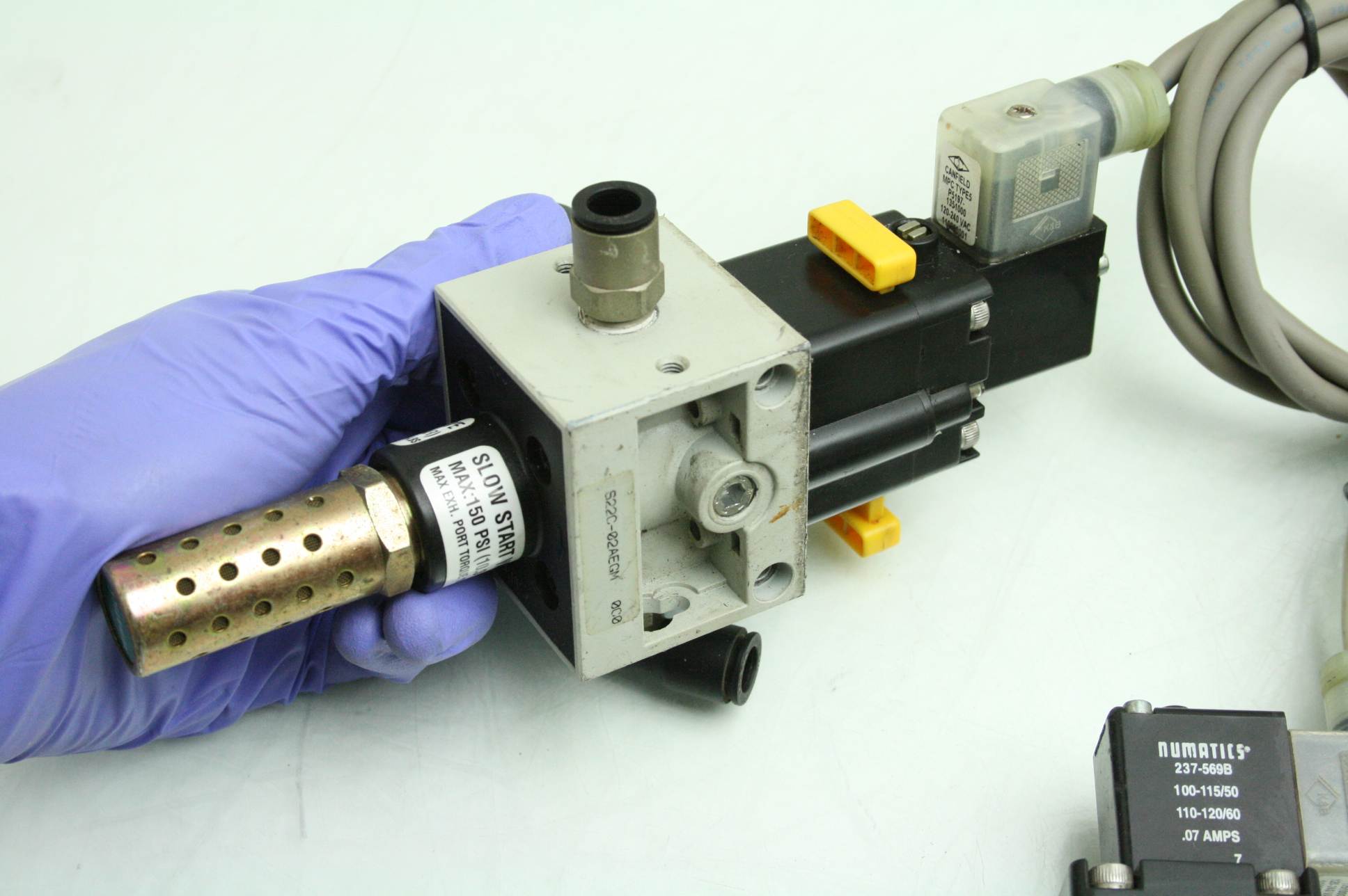 2 Numatics S22C02AEGM Flexiblock FRL Slow Start Quick Exhaust Valves 1/4" Port eBay