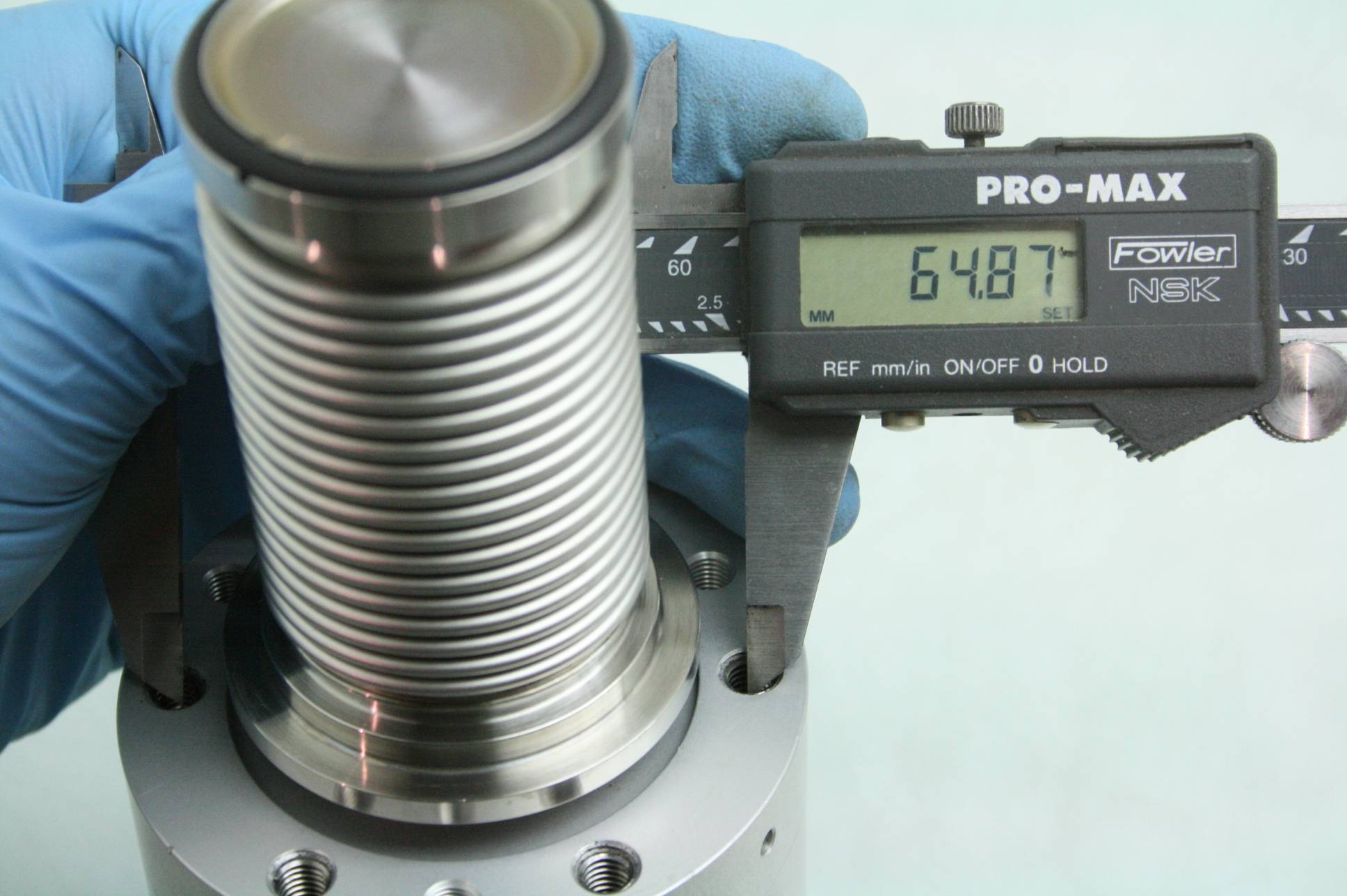 VAT DN40 / KF40 High Vacuum Pneumatic Bellows Actuator 110V Solenoid