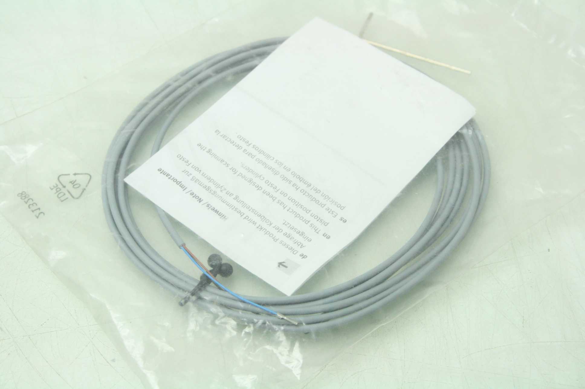 2 New Festo SMT10F Cylinder Proximity Sensor Cylinder Reed Switch 24V