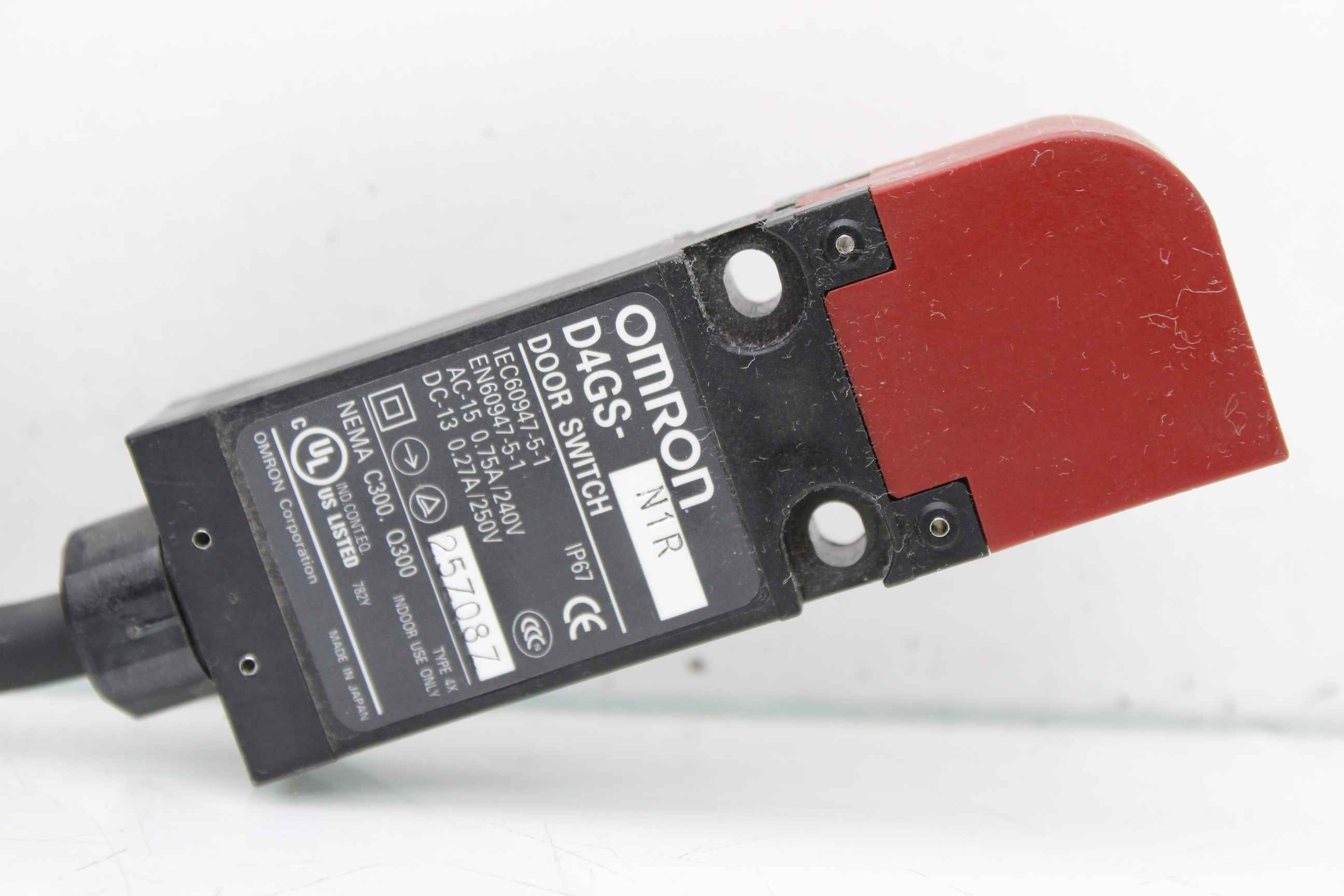 Omron D4GSN1R Safety Door Switches Type 4 Indoor Use Only eBay