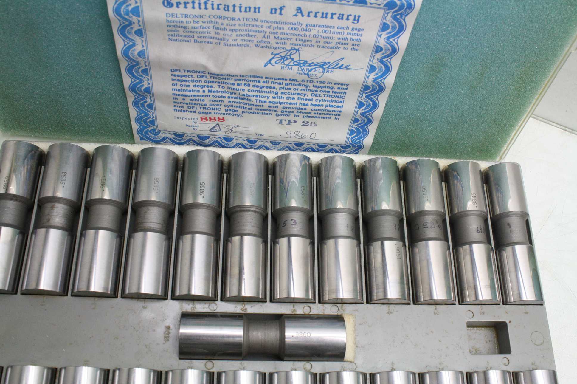 2 Deltronic TP25 Plug Gage Sets / .0001 Steps / .9886.9910 & .9848