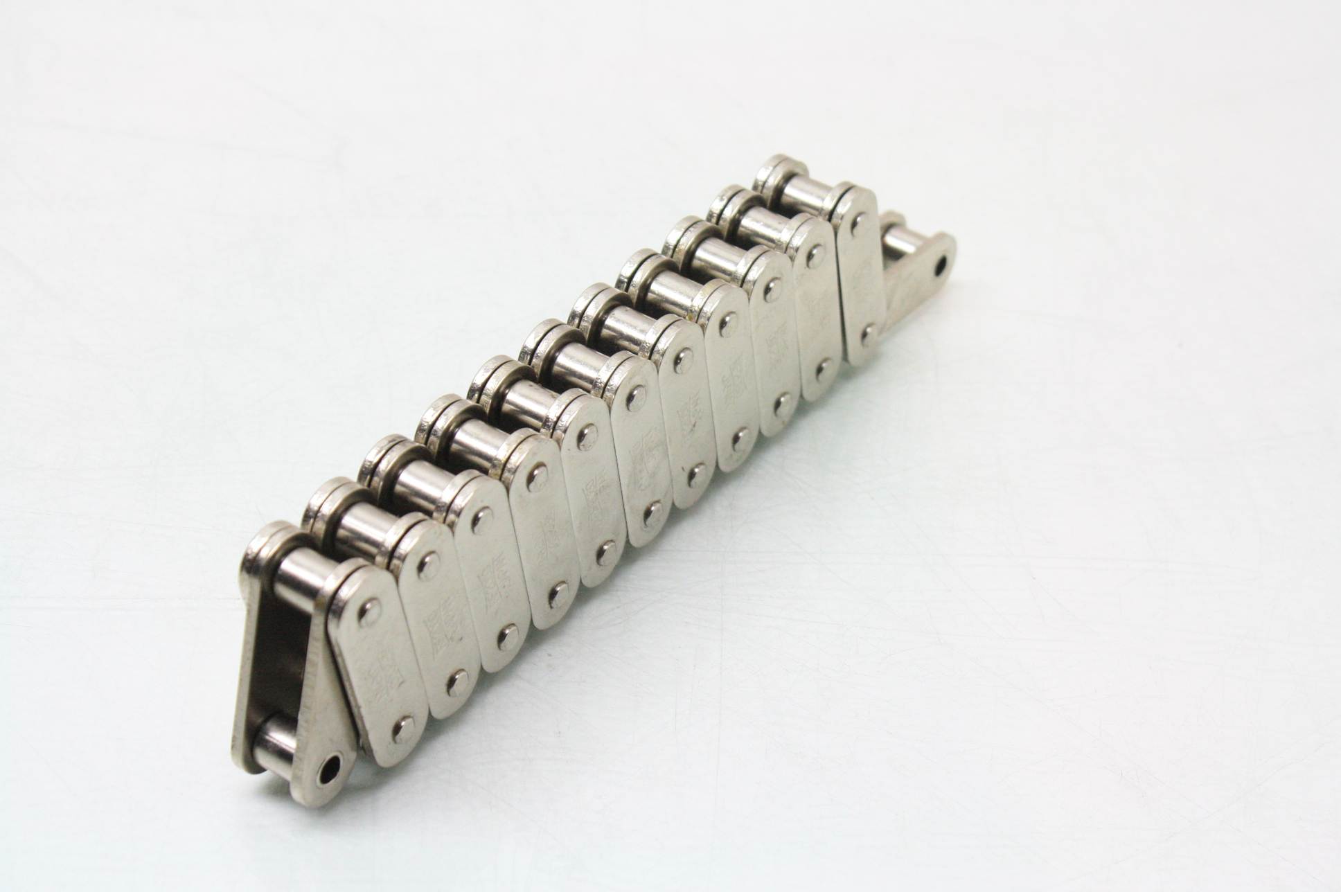 Tsubaki RF2060 Conveyor Roller Chains 1.5" Pitch x 138" Long