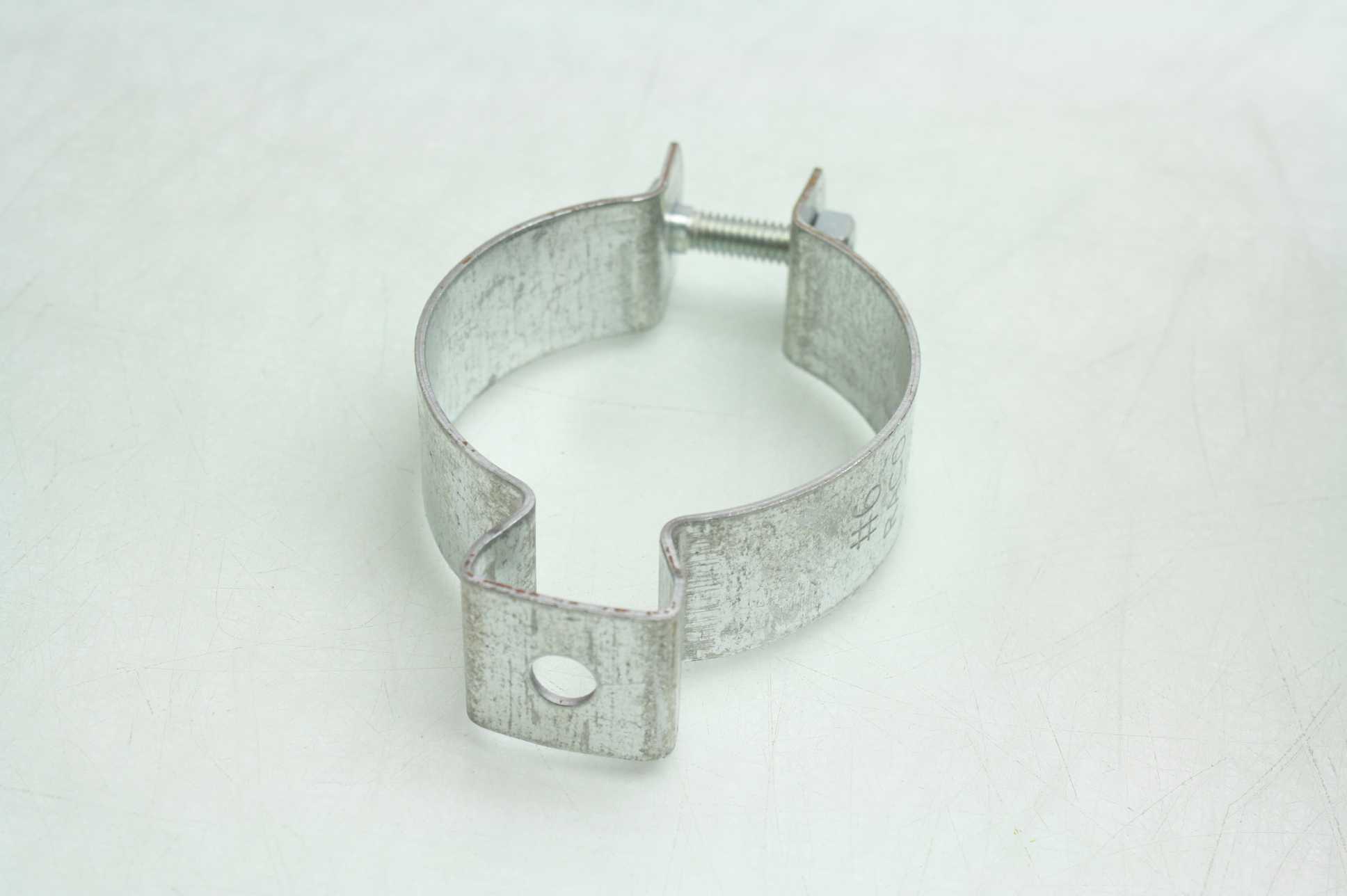 8 Raco 2041TH 21/2" Rigid Conduit Hangers / 6 Trade Size / 11/4" EMT